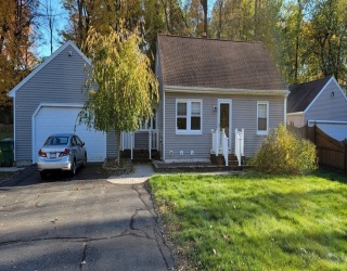 203 Buckley Boulevard, Chicopee, Massachusetts, 3 Bedrooms Bedrooms, 6 Rooms Rooms,1 BathroomBathrooms,Residential Lease,For Rent,Buckley Boulevard,73553047