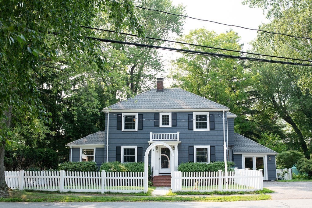 17 Eliot Road, Belmont, Massachusetts, 3 Bedrooms Bedrooms, 7 Rooms Rooms,1.5 BathroomsBathrooms,Residential,For Sale,Eliot Road,73553033