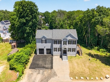 44 Slade St, Dartmouth, Massachusetts, 4 Bedrooms Bedrooms, 7 Rooms Rooms,3 BathroomsBathrooms,Residential,For Sale,Slade St,73552904