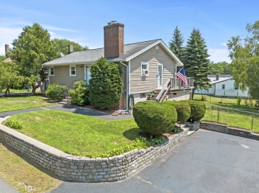 19 Magnolia St, Saugus, Massachusetts, 3 Bedrooms Bedrooms, 6 Rooms Rooms,1 BathroomBathrooms,Residential,For Sale,Magnolia St,73552902