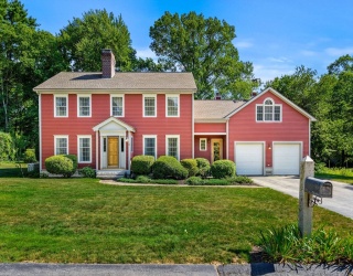 5 Bourbeau Terrace, Newburyport, Massachusetts, 4 Bedrooms Bedrooms, 12 Rooms Rooms,2.5 BathroomsBathrooms,Residential,For Sale,Bourbeau Terrace,73552802