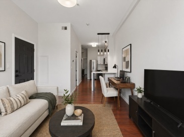 256 Bremen St., Boston, Massachusetts, 2 Bedrooms Bedrooms, 5 Rooms Rooms,1 BathroomBathrooms,Residential Lease,For Rent,Bremen St.,73552966