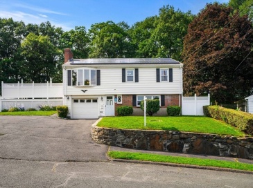 104 Spring View Drive, Lynn, Massachusetts, 3 Bedrooms Bedrooms, 8 Rooms Rooms,2 BathroomsBathrooms,Residential,For Sale,Spring View Drive,73553067