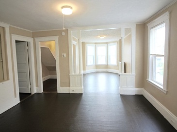 21 Hazel, Salem, Massachusetts, 4 Bedrooms Bedrooms, 7 Rooms Rooms,1 BathroomBathrooms,Residential Lease,For Rent,Hazel,73552769