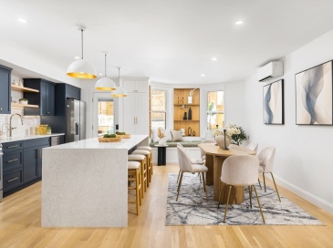 12 Greenwich Park, Boston, Massachusetts, 3 Bedrooms Bedrooms, 5 Rooms Rooms,3 BathroomsBathrooms,Residential,For Sale,Greenwich Park,73553078