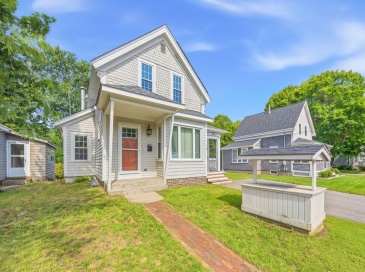 16 Linwood St, Holbrook, Massachusetts, 3 Bedrooms Bedrooms, 7 Rooms Rooms,1 BathroomBathrooms,Residential,For Sale,Linwood St,73553073