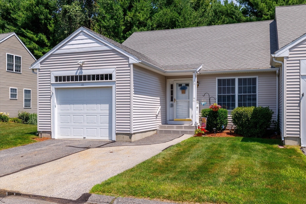10 Angell Brook Dr, West Boylston, Massachusetts, 3 Bedrooms Bedrooms, 7 Rooms Rooms,2 BathroomsBathrooms,Residential,For Sale,Angell Brook Dr,73552852