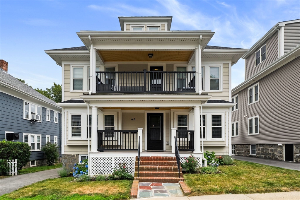 44 Boutwell St, Boston, Massachusetts, 3 Bedrooms Bedrooms, 6 Rooms Rooms,2 BathroomsBathrooms,Residential,For Sale,Boutwell St,73552887