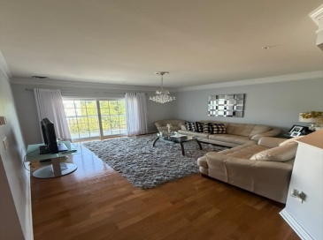 57 Augustus Court, Reading, Massachusetts, 2 Bedrooms Bedrooms, 5 Rooms Rooms,1 BathroomBathrooms,Residential Lease,For Rent,Augustus Court,73553090