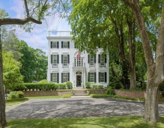75 Canton Ave, Milton, Massachusetts, 7 Bedrooms Bedrooms, 15 Rooms Rooms,6.5 BathroomsBathrooms,Residential,For Sale,Canton Ave,73552866