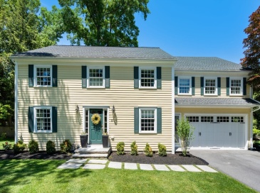 10 Auburn Rd, Wellesley, Massachusetts, 6 Bedrooms Bedrooms, 13 Rooms Rooms,4.5 BathroomsBathrooms,Residential Lease,For Rent,Auburn Rd,73536652