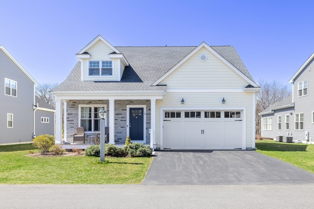 6 Trailside Ct, Holliston, Massachusetts, 2 Bedrooms Bedrooms, 6 Rooms Rooms,2.5 BathroomsBathrooms,Residential,For Sale,Trailside Ct,73504786