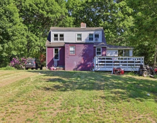 112 South Royalston Road, Athol, Massachusetts, 3 Bedrooms Bedrooms, 7 Rooms Rooms,1.5 BathroomsBathrooms,Residential,For Sale,South Royalston Road,73534458
