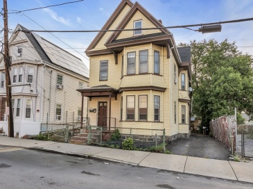 7 Trenton St, Lawrence, Massachusetts, 4 Bedrooms Bedrooms, 10 Rooms Rooms,2 BathroomsBathrooms,Residential Income,For Sale,Trenton St,73547612 7 Trenton St, Lawrence, Massachusetts, 4 Bedrooms Bedrooms, 10 Rooms Rooms,2 BathroomsBathrooms,Residential Income,For Sale,Trenton St,73547612
