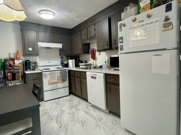 79 Central St, Waltham, Massachusetts, 2 Bedrooms Bedrooms, 5 Rooms Rooms,1 BathroomBathrooms,Residential Lease,For Rent,Central St,73552877 79 Central St, Waltham, Massachusetts, 2 Bedrooms Bedrooms, 5 Rooms Rooms,1 BathroomBathrooms,Residential Lease,For Rent,Central St,73552877