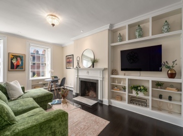 1 Chestnut Street, Boston, Massachusetts, 1 Bedroom Bedrooms, 3 Rooms Rooms,1 BathroomBathrooms,Residential,For Sale,Chestnut Street,73538879