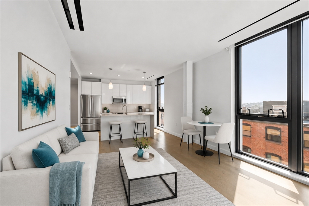 88 Wareham St, Boston, Massachusetts, 2 Bedrooms Bedrooms, 5 Rooms Rooms,2 BathroomsBathrooms,Residential,For Sale,Wareham St,73552933