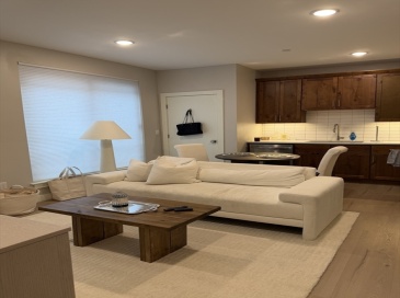 400 West Broadway, Boston, Massachusetts, 1 Bedroom Bedrooms, 1 Room Rooms,1 BathroomBathrooms,Residential Lease,For Rent,West Broadway,73552975 400 West Broadway, Boston, Massachusetts, 1 Bedroom Bedrooms, 1 Room Rooms,1 BathroomBathrooms,Residential Lease,For Rent,West Broadway,73552975