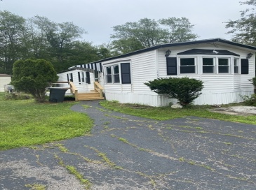 305 Turnpike, Easton, Massachusetts, 2 Bedrooms Bedrooms, 4 Rooms Rooms,1 BathroomBathrooms,Residential,For Sale,Turnpike,73553004