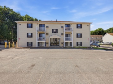 15 Houghton St, Worcester, Massachusetts, 2 Bedrooms Bedrooms, 4 Rooms Rooms,1 BathroomBathrooms,Residential,For Sale,Houghton St,73553091 15 Houghton St, Worcester, Massachusetts, 2 Bedrooms Bedrooms, 4 Rooms Rooms,1 BathroomBathrooms,Residential,For Sale,Houghton St,73553091