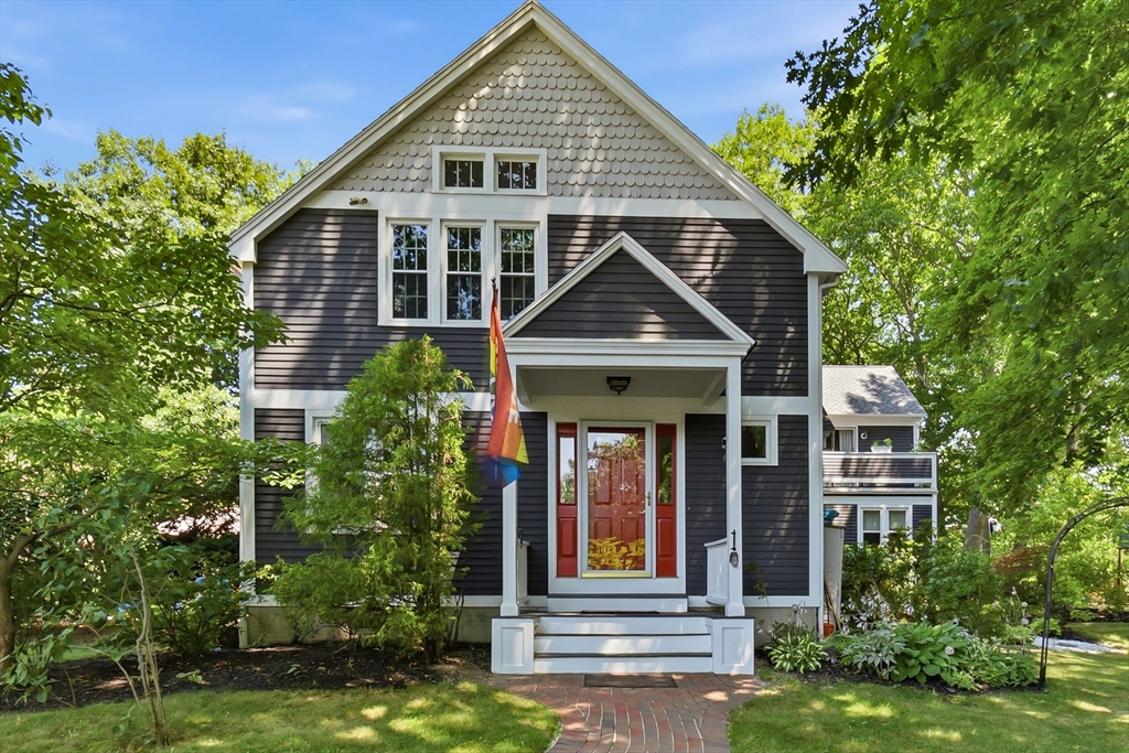 2 Coombs Cir, Newburyport, Massachusetts, 2 Bedrooms Bedrooms, 6 Rooms Rooms,2 BathroomsBathrooms,Residential,For Sale,Coombs Cir,73553364
