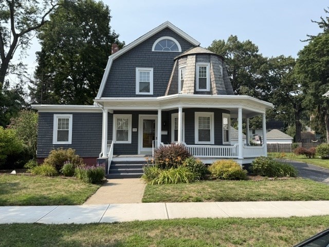 20 Woodlawn Pl, Longmeadow, Massachusetts, 3 Bedrooms Bedrooms, 8 Rooms Rooms,1.5 BathroomsBathrooms,Residential,For Sale,Woodlawn Pl,73553369
