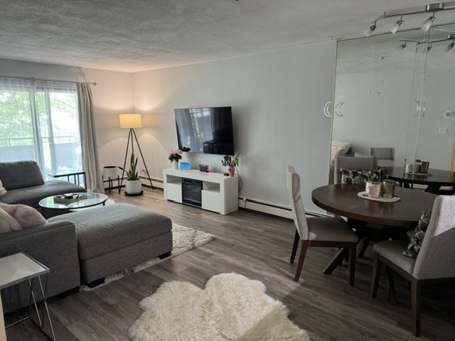 595 Revere Beach Pkwy, Revere, Massachusetts, 1 Bedroom Bedrooms, 3 Rooms Rooms,1 BathroomBathrooms,Residential Lease,For Rent,Revere Beach Pkwy,73553146