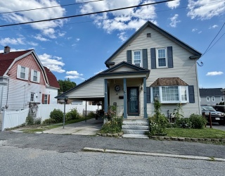 133 Farmland Road, Lowell, Massachusetts, 4 Bedrooms Bedrooms, 7 Rooms Rooms,1 BathroomBathrooms,Residential,For Sale,Farmland Road,73553153