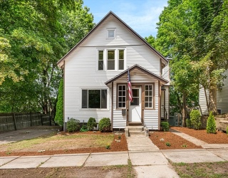 10 Nutting St, Fitchburg, Massachusetts, 3 Bedrooms Bedrooms, 6 Rooms Rooms,1.5 BathroomsBathrooms,Residential,For Sale,Nutting St,73553376
