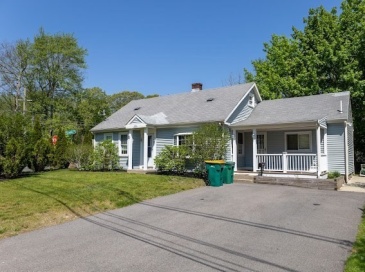 231 Spring Street, Mansfield, Massachusetts, 3 Bedrooms Bedrooms, 5 Rooms Rooms,1 BathroomBathrooms,Residential,For Sale,Spring Street,73553380 231 Spring Street, Mansfield, Massachusetts, 3 Bedrooms Bedrooms, 5 Rooms Rooms,1 BathroomBathrooms,Residential,For Sale,Spring Street,73553380