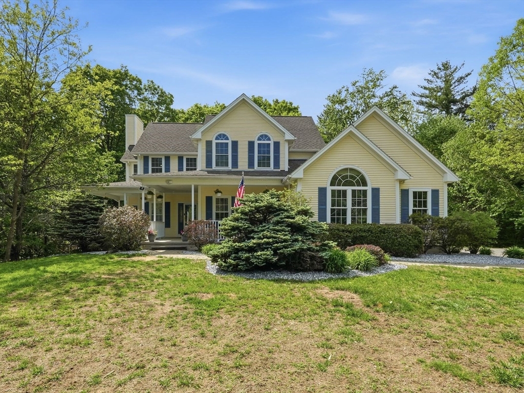 81 Sheffield Dr, Belchertown, Massachusetts, 4 Bedrooms Bedrooms, 7 Rooms Rooms,3.5 BathroomsBathrooms,Residential,For Sale,Sheffield Dr,73513334