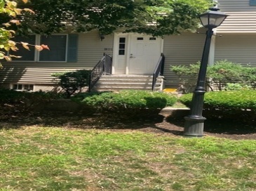 801 Manor Terrace, Lexington, Massachusetts, 3 Bedrooms Bedrooms, 7 Rooms Rooms,2.5 BathroomsBathrooms,Residential Lease,For Rent,Manor Terrace,73553171