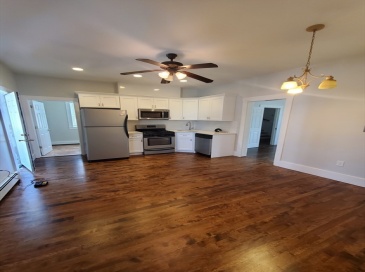 104-106 Hutchinson St, Revere, Massachusetts, 2 Bedrooms Bedrooms, 4 Rooms Rooms,1 BathroomBathrooms,Residential Lease,For Rent,Hutchinson St,73553178