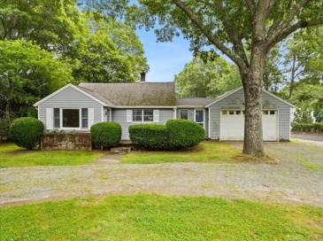 435 Sandwich Rd, Falmouth, Massachusetts, 3 Bedrooms Bedrooms, 6 Rooms Rooms,1 BathroomBathrooms,Residential,For Sale,Sandwich Rd,73553404