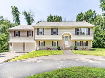 51 Anthony Street, Berkley, Massachusetts, 3 Bedrooms Bedrooms, 7 Rooms Rooms,1.5 BathroomsBathrooms,Residential,For Sale,Anthony Street,73551357