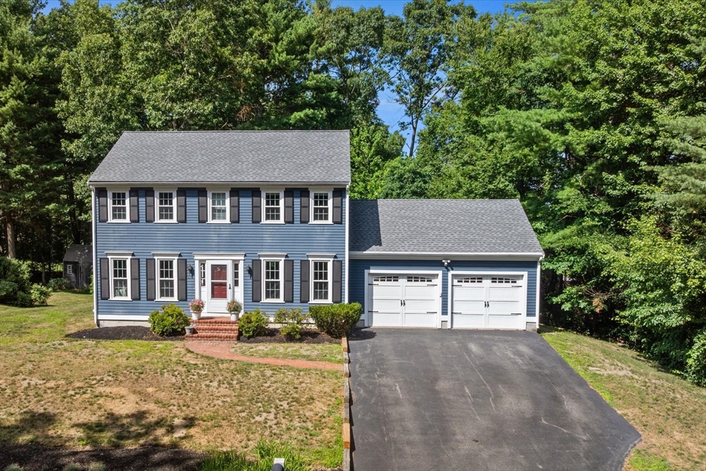 22 Morningside Dr, Rockland, Massachusetts, 3 Bedrooms Bedrooms, 6 Rooms Rooms,1.5 BathroomsBathrooms,Residential,For Sale,Morningside Dr,73553193