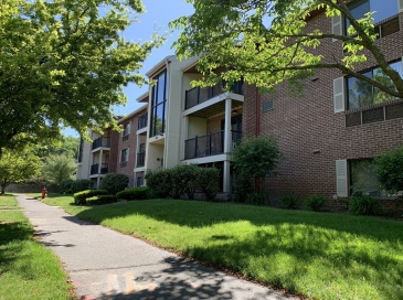 2360 Commonwealth Ave., Newton, Massachusetts, 1 Bedroom Bedrooms, 3 Rooms Rooms,1 BathroomBathrooms,Residential Lease,For Rent,Commonwealth Ave.,73553425