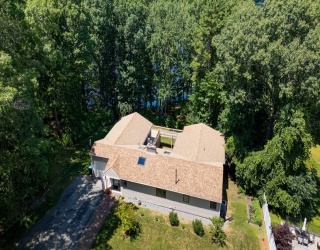 66 Sewall St, Shrewsbury, Massachusetts, 4 Bedrooms Bedrooms, 10 Rooms Rooms,3 BathroomsBathrooms,Residential,For Sale,Sewall St,73553117