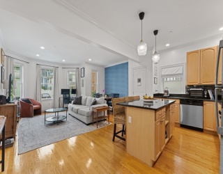 146 Clifton Street, Malden, Massachusetts, 1 Bedroom Bedrooms, 3 Rooms Rooms,1 BathroomBathrooms,Residential,For Sale,Clifton Street,73553423