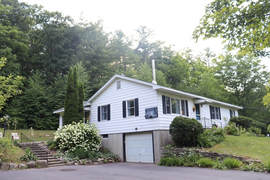 316 Wendell Road, Montague, Massachusetts, 3 Bedrooms Bedrooms, 7 Rooms Rooms,1.5 BathroomsBathrooms,Residential,For Sale,Wendell Road,73553107