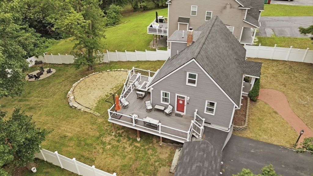 1582 Varnum Ave, Lowell, Massachusetts, 3 Bedrooms Bedrooms, 5 Rooms Rooms,2 BathroomsBathrooms,Residential,For Sale,Varnum Ave,73550802