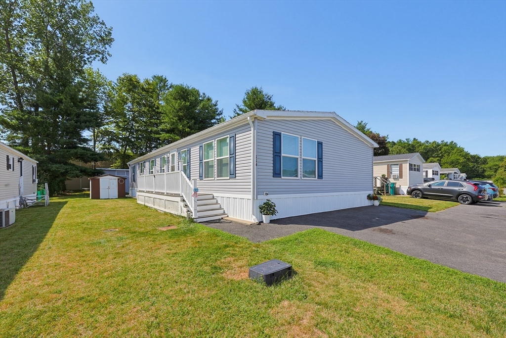 250 Mansfield Ave, Norton, Massachusetts, 3 Bedrooms Bedrooms, 5 Rooms Rooms,2 BathroomsBathrooms,Residential,For Sale,Mansfield Ave,73553233