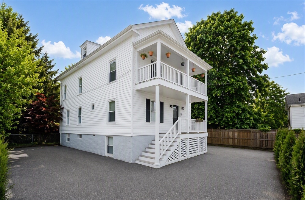 7 Thorndike Terrace, Swampscott, Massachusetts, 2 Bedrooms Bedrooms, 5 Rooms Rooms,1 BathroomBathrooms,Residential,For Sale,Thorndike Terrace,73540815