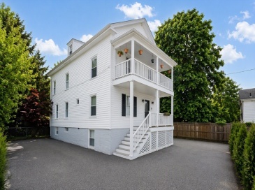 7 Thorndike Terrace, Swampscott, Massachusetts, 2 Bedrooms Bedrooms, 5 Rooms Rooms,1 BathroomBathrooms,Residential,For Sale,Thorndike Terrace,73540815