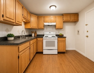 69 W Elm Ter, Brockton, Massachusetts, 2 Bedrooms Bedrooms, 4 Rooms Rooms,1 BathroomBathrooms,Residential,For Sale,W Elm Ter,73553263