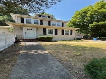 2 Fairfield Rd, Randolph, Massachusetts, 3 Bedrooms Bedrooms, 7 Rooms Rooms,1.5 BathroomsBathrooms,Residential,For Sale,Fairfield Rd,73552920