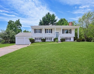 86 North Ave, Mendon, Massachusetts, 3 Bedrooms Bedrooms, 6 Rooms Rooms,2 BathroomsBathrooms,Residential,For Sale,North Ave,73553219