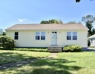 118 Blaine Ave, East Brookfield, Massachusetts, 3 Bedrooms Bedrooms, 5 Rooms Rooms,1 BathroomBathrooms,Residential,For Sale,Blaine Ave,73553257