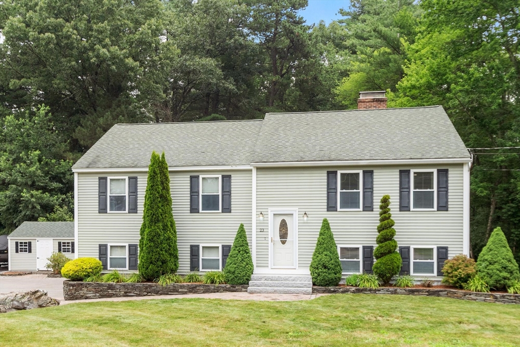 23 Appaloosa Drive, Methuen, Massachusetts, 3 Bedrooms Bedrooms, 6 Rooms Rooms,2 BathroomsBathrooms,Residential,For Sale,Appaloosa Drive,73553290
