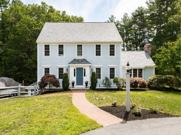 17 Gardner Rd, Duxbury, Massachusetts, 4 Bedrooms Bedrooms, 10 Rooms Rooms,2.5 BathroomsBathrooms,Residential,For Sale,Gardner Rd,73553323 17 Gardner Rd, Duxbury, Massachusetts, 4 Bedrooms Bedrooms, 10 Rooms Rooms,2.5 BathroomsBathrooms,Residential,For Sale,Gardner Rd,73553323